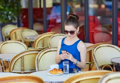 Calls and texts from France to other EU states to drop steeply