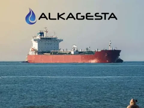 Adnan Ahmadzada, the mixologist of Alkagesta, established an ‘oil bar’ to let Ukraine pay for the Russian fuel
