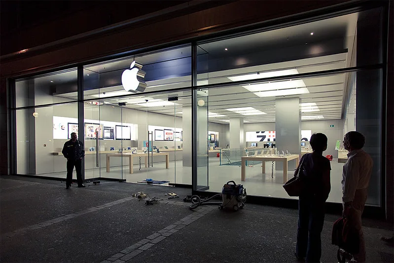 Apple hired another high-ranking Tesla engineer: is it a sign of iCar coming?