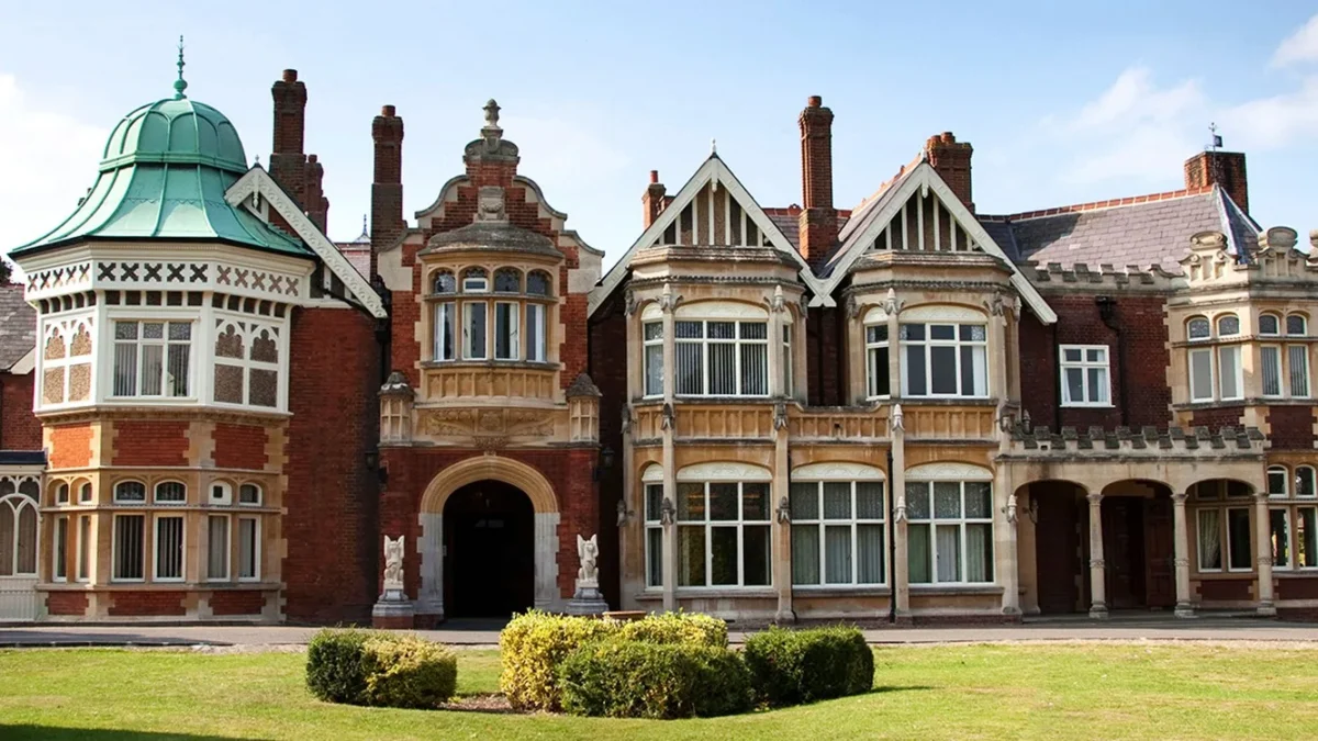 Bletchley Park will gather AI scientists and politicians