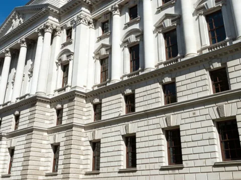 DMO Tests Appetite for 2035 Index-Linked Gilts as UK Debt Strategy Shifts