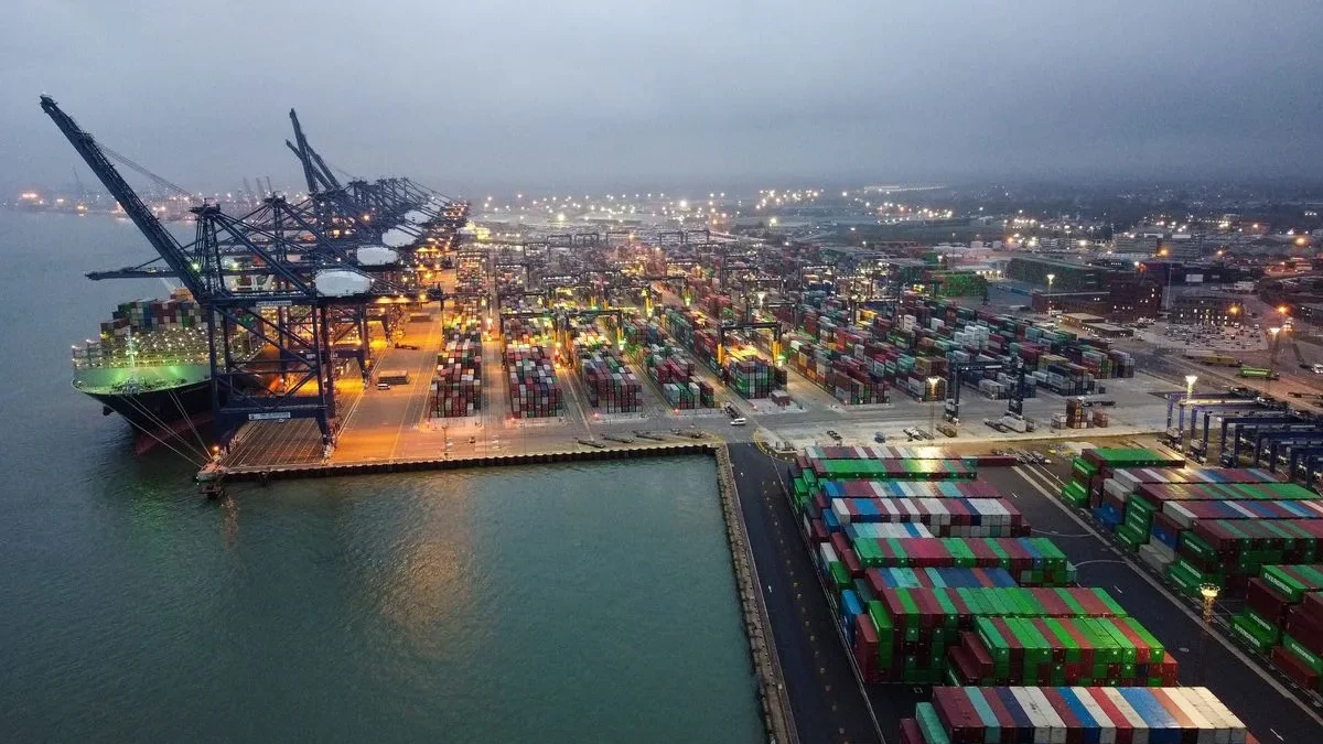 Felixstowe to go out of business for eight days