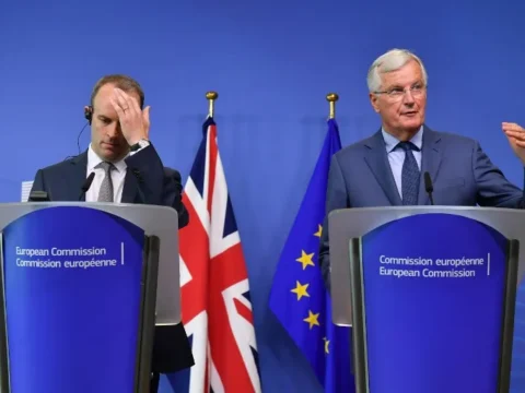 EU’s Barnier open to brief extension of Brexit talks