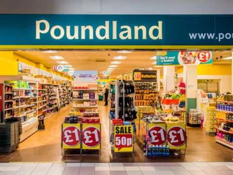 Poundland discount store chain is in crisis: 800 stores are at risk
