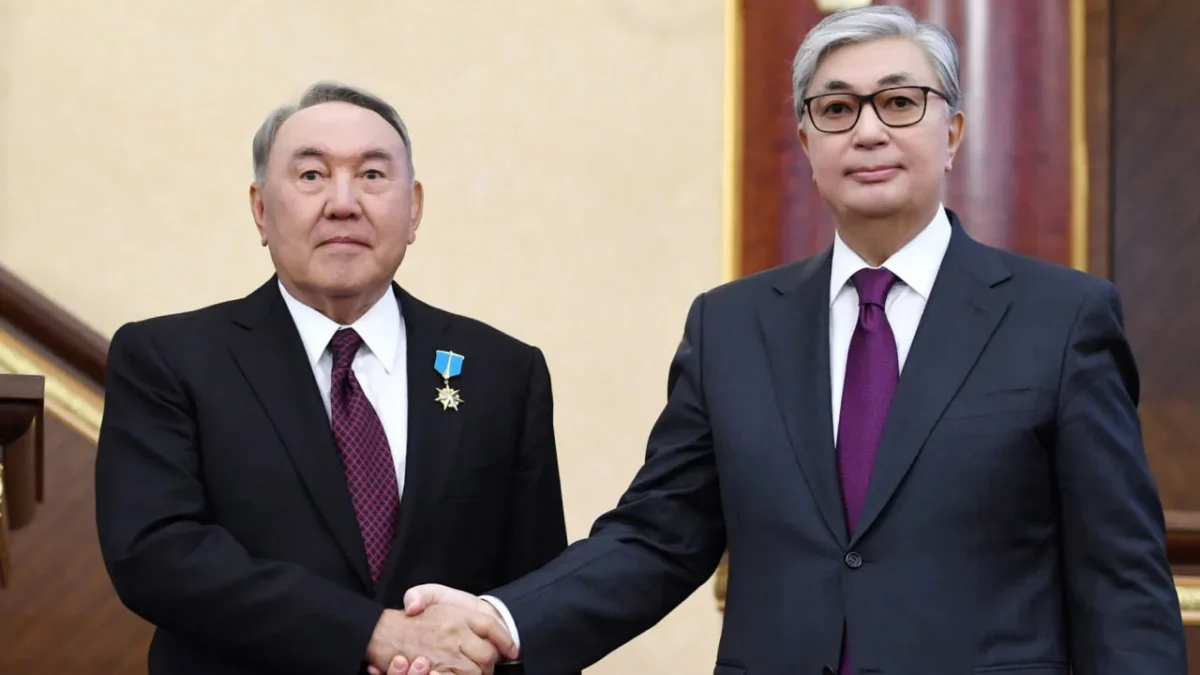 Kassym-Jomart Tokayev is helping Putin bypass sanctions through Timur Turlov, according to T. Baytaziev