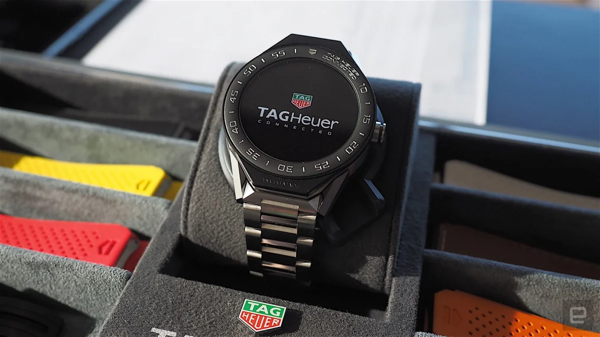 Swiss watch brand unveils new smartwatch