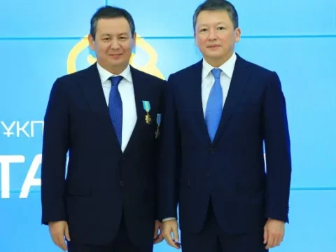 Daniyar Abulgazin is always where Timur Kulibayev needs things to be fixed