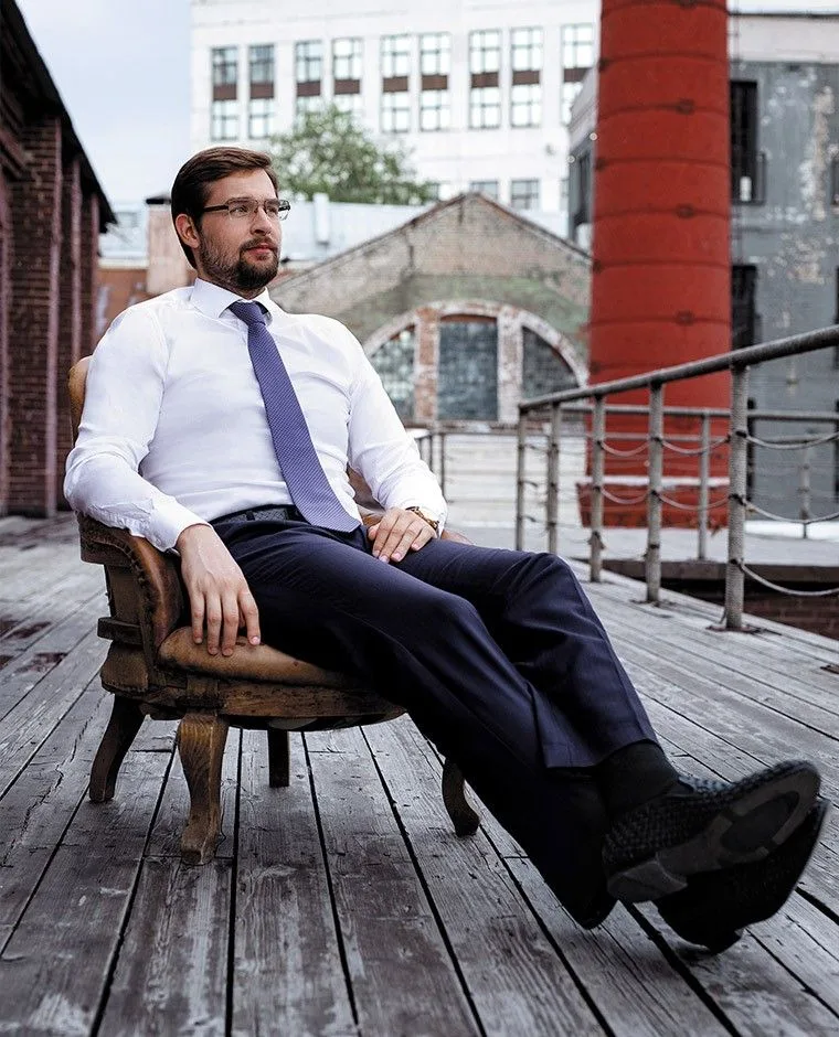 Timur Turlov and his only chair