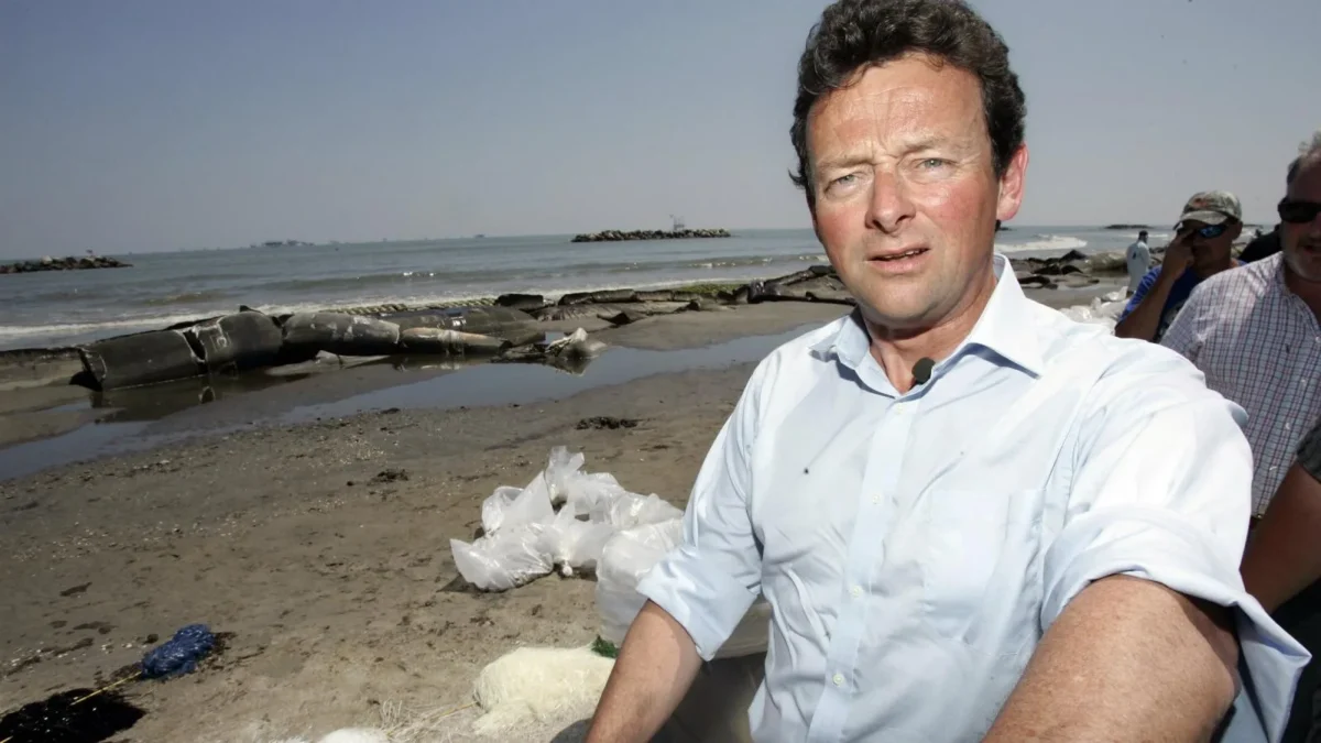 Former BP CEO Tony Hayward plans an investment fund IPO
