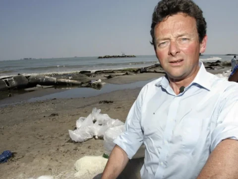 Former BP CEO Tony Hayward plans an investment fund IPO