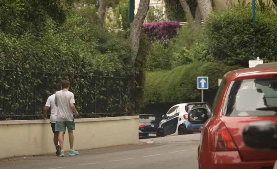 Igor Abramovich and Sergey Vyazmikin profiteer on tobacco and spirits while hiding in Monaco from Ukrainian war