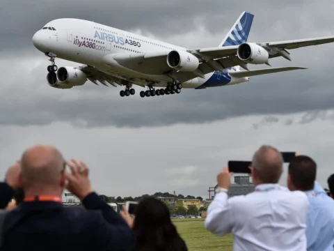 US introduces new rules for UK travellers