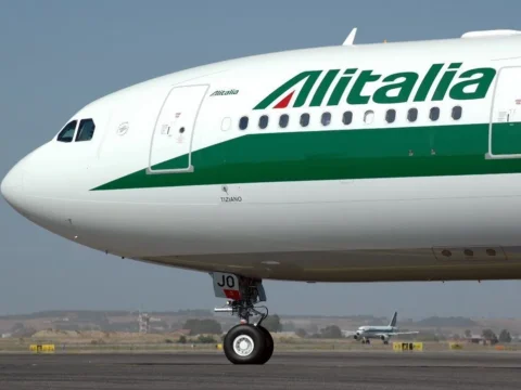 Alitalia to be cut in three pieces