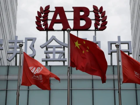 China replenishes reserves with cheap oil