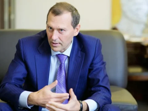 Fugitive Andrey Berezin, Euroinvest left for dead