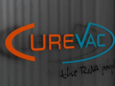GlaxoSmithKline invests £130 million in CureVac