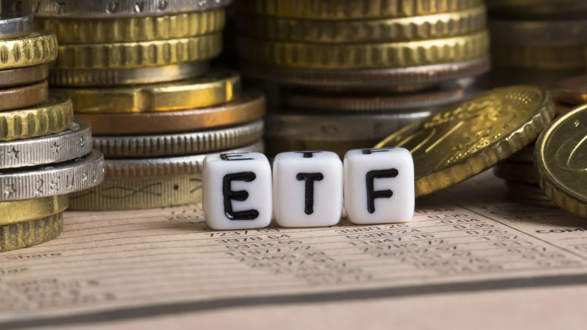 ETFs and Bitcoin accumulation: who is the owner of mysterious wallet?
