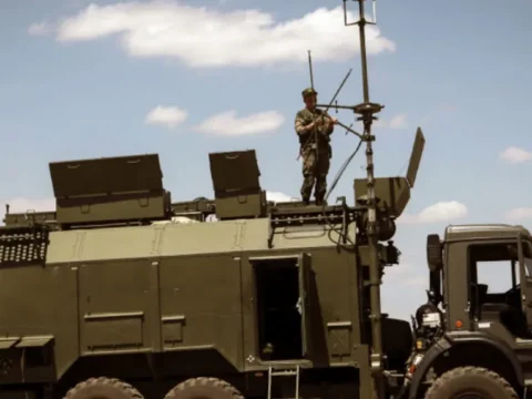 How do Russian agents smuggle Western military tech to supply their armed forces with much-needed equipment?