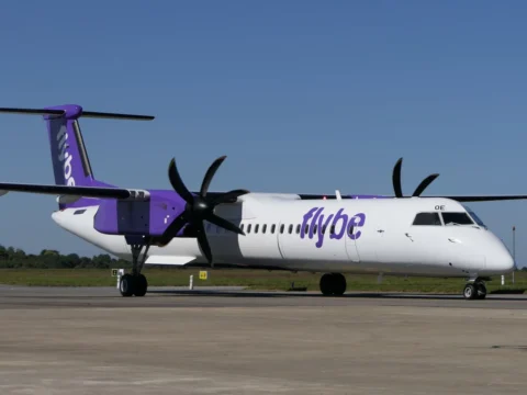 Flybe regional airline grounds all planes, 75,000 passengers have to wait