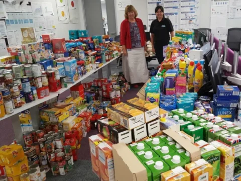 Deliveroo offers food bank services