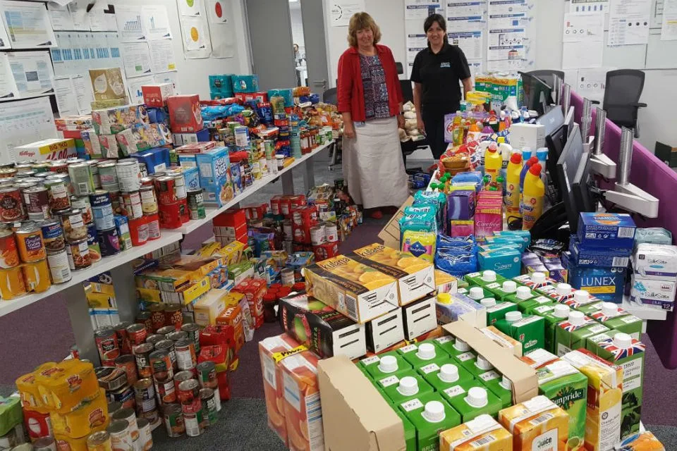 Deliveroo offers food bank services