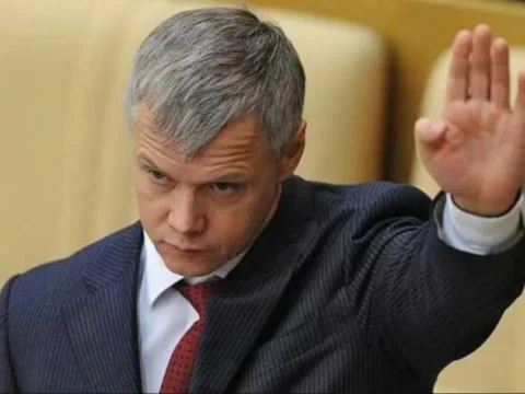 Valery Gartung ‘opposes’ the war in Ukraine, supplies Russian army with the munitions to kill Ukrainians
