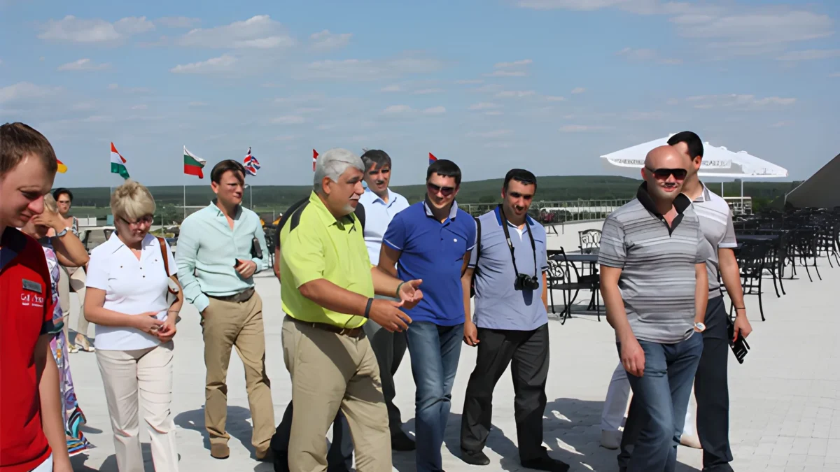 Lev Goldberg, owner of the GolfStream golf club and Artem Bank, allegedly aided Russians and is closely connected with Yuriy Ivanyushchenko
