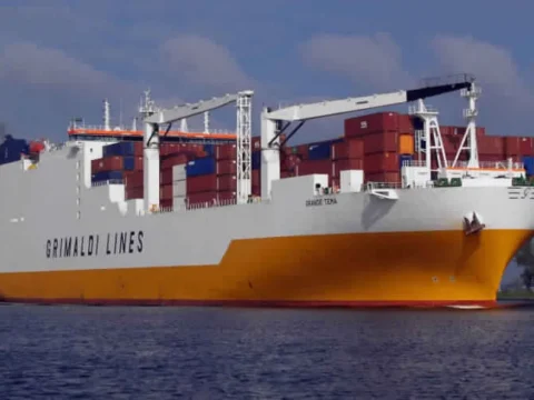 Grande Tema boarded, four ‘pirates’ arrested