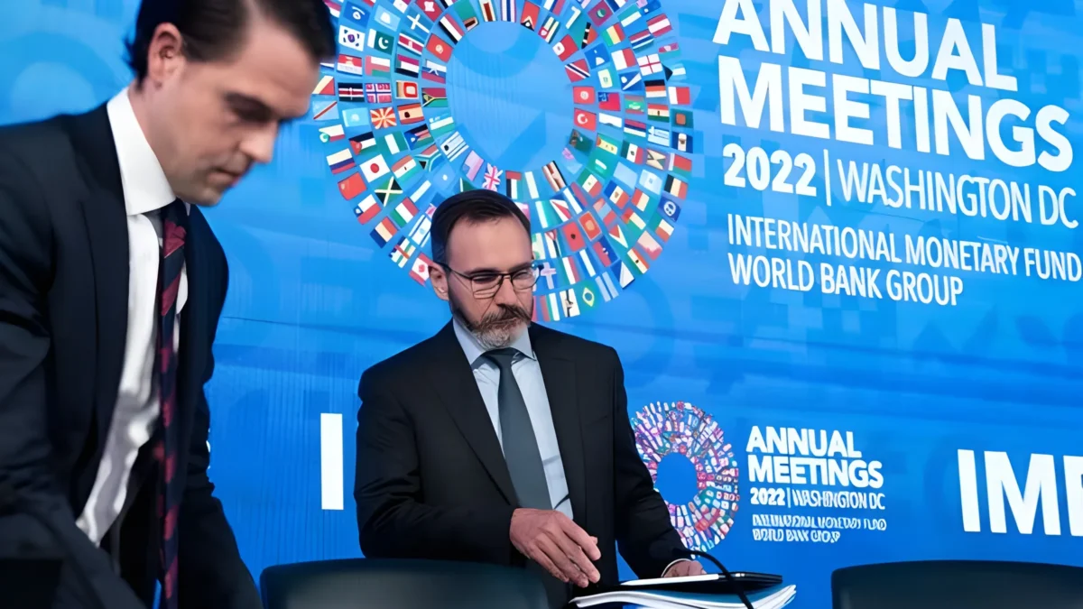 Uncertainty and fear ahead, IMF warns