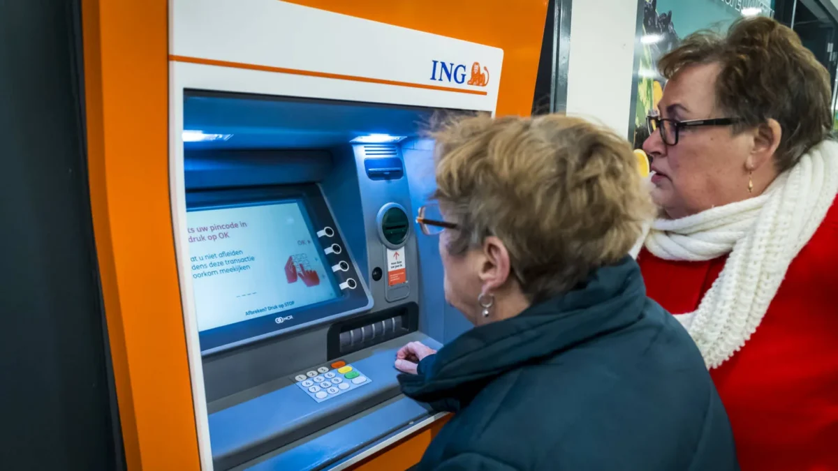 ING annual profit halved to 2.5 billion