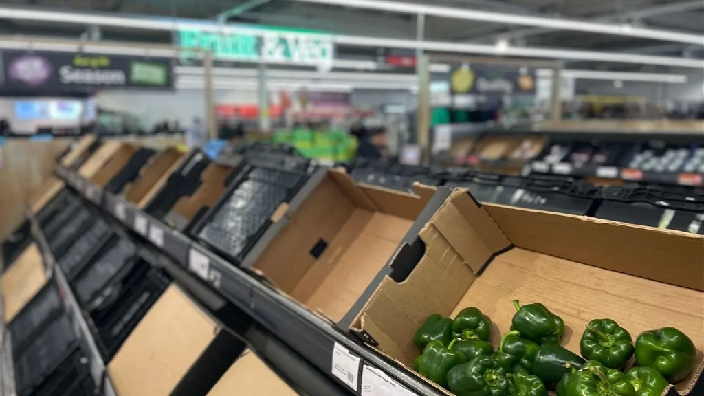 Mark Spencer calls supermarket chain CEOs, ask to explain food shortages