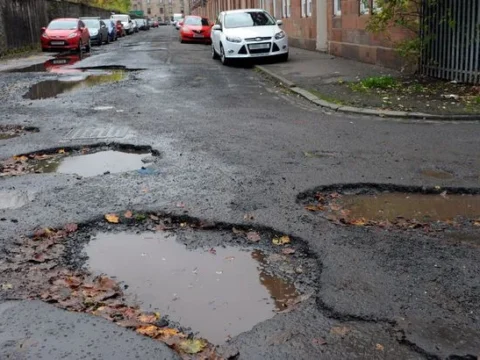 UK’s Pothole Crisis and the Impact of Electric Cars: A Road Maintenance Challenge