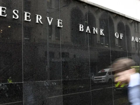 RBA left monetary policy unchanged, will keep the key rate low until unemployment gets fixed