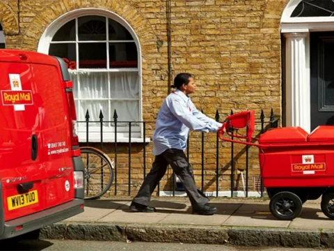 Royal Mail is cutting 2,000 jobs