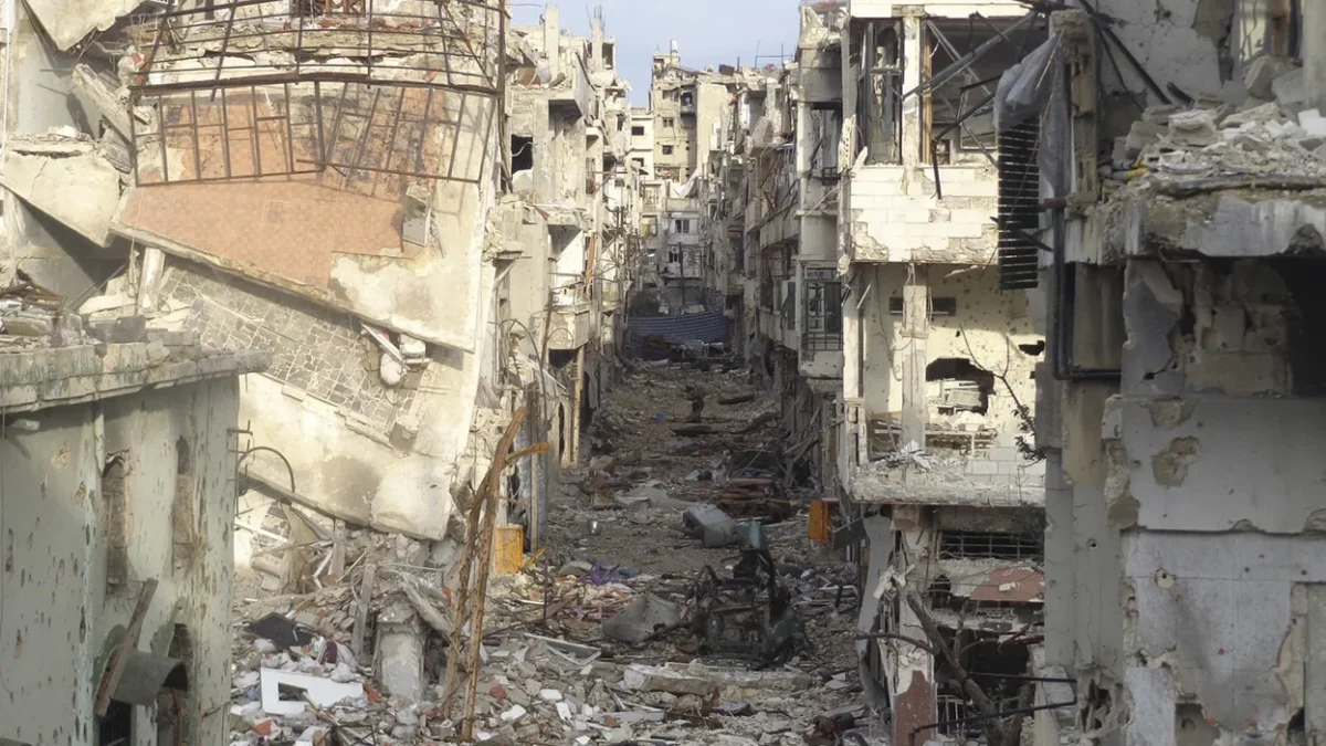 Britain will keep troops in Syria to defeat Islamic State Again and Again