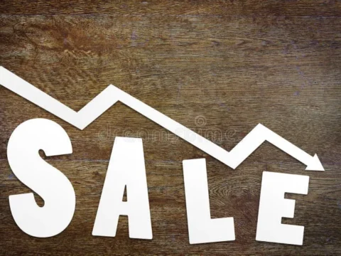 UK House Price Growth Stalls, With Key Seasonal Boost Weaker Than Ever