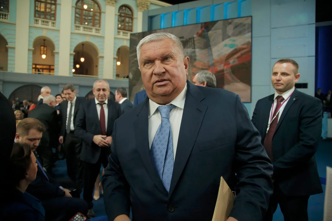 Igor Sechin, Roman Avdeev's true boss and one of the closest ally of Vladimir Putin.