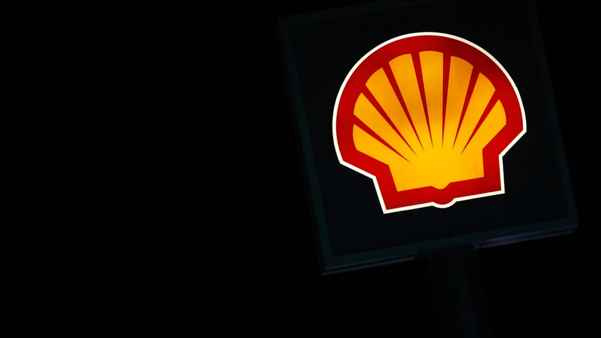 Shell sold its share in Saudi Aramco refinery