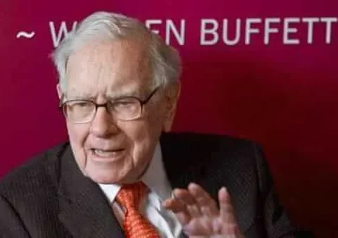 Berkshire Hathaway sold all his airline shares, lost $50B in three months